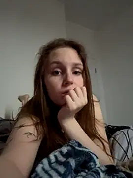 HoneyLace  online show from 12.03.25