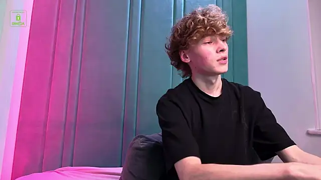 Snapshot of Kevin_Garsia chatting on 09.19.25 Kevin Garsia online show from 09.19.25