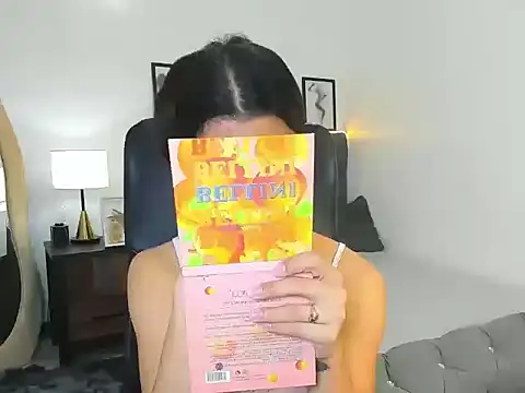 CassieSommereux online show from 10.08.25