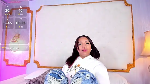 Snapshot of Manelyk_evanss_ chatting on 10.16.25 Manelyk evanss online show from 10.16.25