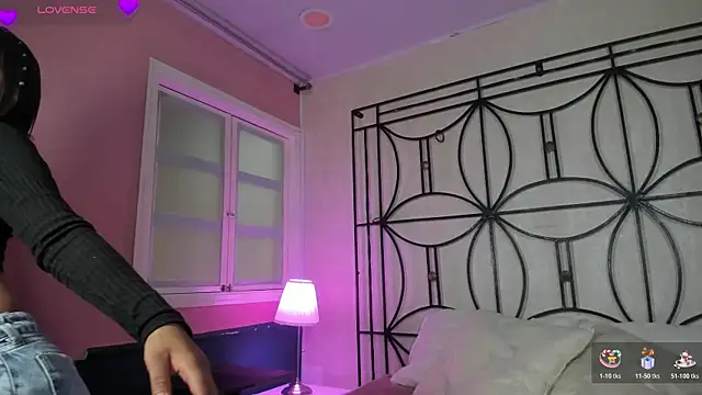 Manelyk evanss  online show from 04.21.26