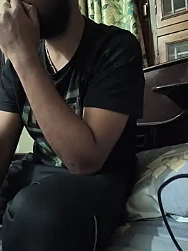 Snapshot of hunk7714 chatting on 11.22.25 hunk7714 online show from 11.22.25