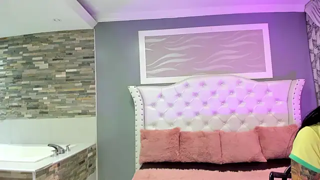 Snapshot of _camila_ortiz chatting on 10.09.25  camila ortiz online show from 10.09.25