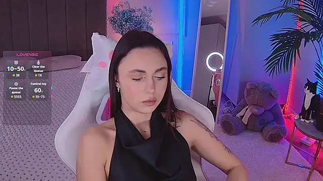 Snapshot of Leri_Star chatting on 11.16.25 Leri Star online show from 11.16.25