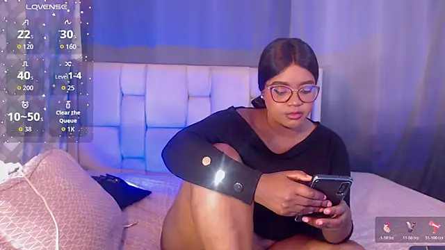 Mimi Gil online show from 03.03.26