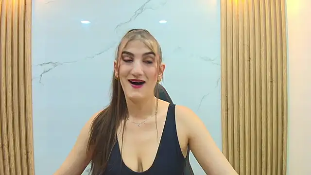 Snapshot of Dafne_castro_ chatting on 07.31.26 Dafne castro online show from 07.31.26