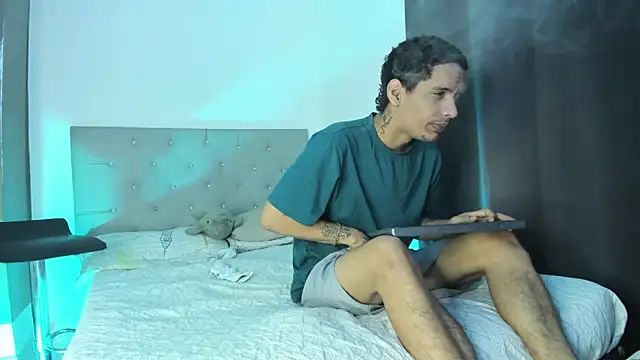 Snapshot of twinkDuohot chatting on 02.02.26 twinkDuohot online show from 02.02.26