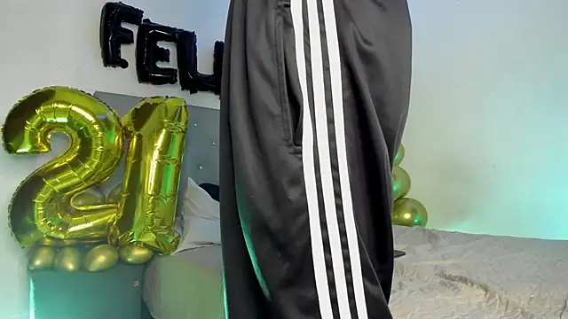 Snapshot of twinkDuohot chatting on 03.06.26 twinkDuohot online show from 03.06.26