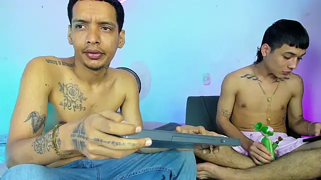 twinkDuohot online show from 04.24.26