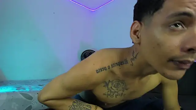 twinkDuohot online show from 04.30.26