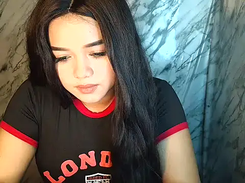 Snapshot of Delicious_Cumgirlxx chatting on 12.18.25 Delicious Cumgirlxx online show from 12.18.25