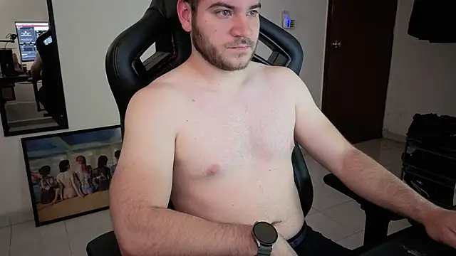 Snapshot of Paul00474 chatting on 09.22.25 Paul00474 online show from 09.22.25