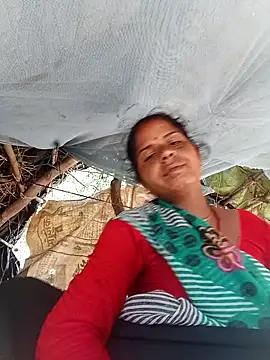 Snapshot of Sapna_cutt chatting on 09.25.25 Sapna cutt online show from 09.25.25