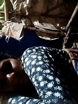 Snapshot of Sapna_cutt chatting on 10.04.25 Sapna cutt online show from 10.04.25