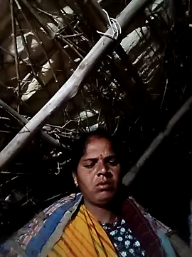 Snapshot of Sapna_cutt chatting on 10.13.25 Sapna cutt online show from 10.13.25