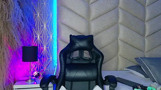 samiradoll online show from 11.18.25