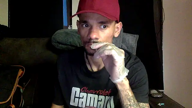 Snapshot of DrewTheTOP chatting on 12.15.25 DrewTheTOP online show from 12.15.25