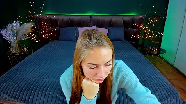 Snapshot of MilaAddams chatting on 10.07.25 MilaAddams online show from 10.07.25