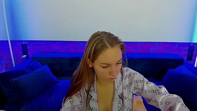 Snapshot of MilaAddams chatting on 11.12.25 MilaAddams online show from 11.12.25