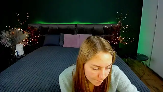 Snapshot of MilaAddams chatting on 11.27.25 MilaAddams online show from 11.27.25