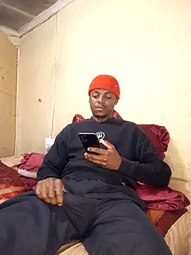 Hluga 25 online show from 10.01.25