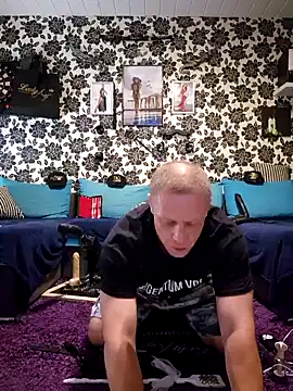 Snapshot of Sklave-Sille chatting on 09.10.25 Sklave-Sille online show from 09.10.25