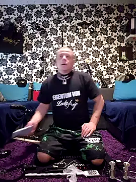 Snapshot of Sklave-Sille chatting on 09.11.25 Sklave-Sille online show from 09.11.25