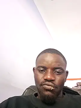 Snapshot of KwaneleK1 chatting on 10.09.25 KwaneleK1 online show from 10.09.25