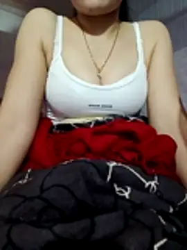 LucyyLy online show from 12.14.25