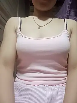 Snapshot of LucyyLy chatting on 06.24.26 LucyyLy online show from 06.24.26