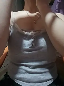 Snapshot of LucyyLy chatting on 06.28.26 LucyyLy online show from 06.28.26