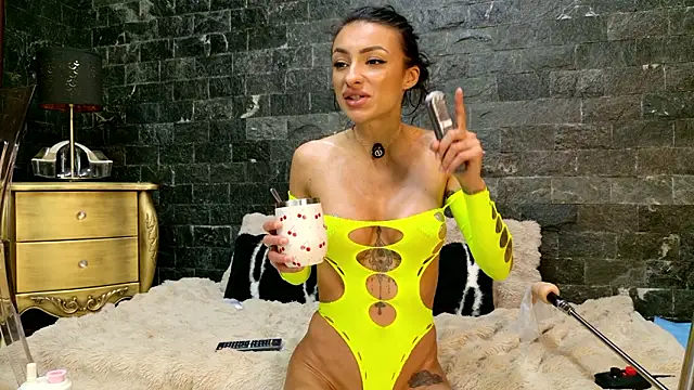 NoraAspen online show from 02.20.26