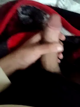 Snapshot of Yazaza1999 chatting on 12.01.25 Yazaza1999 online show from 12.01.25