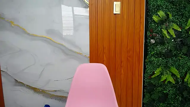 Manuela lara  online show from 03.05.26