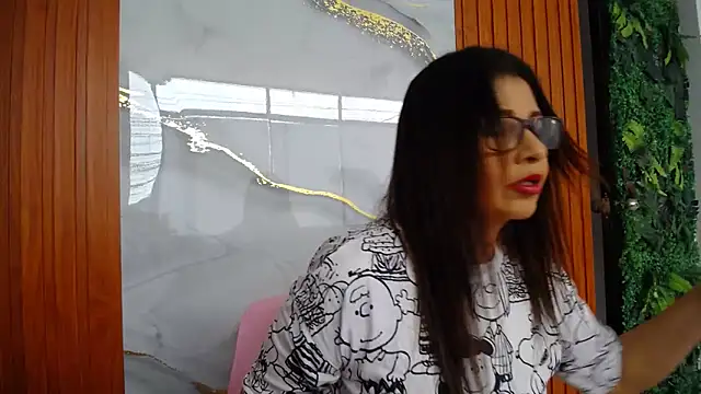 Manuela lara  online show from 03.12.26