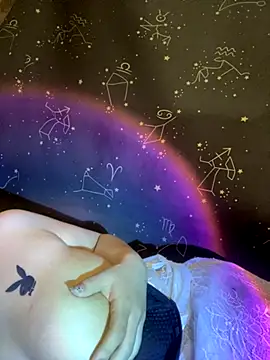 Snapshot of swallow-nice chatting on 09.25.25 swallow-nice online show from 09.25.25