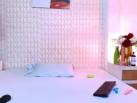 LuigiMarchetti online show from 11.05.25