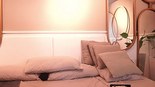 Snapshot of Tayler_Kim chatting on 01.05.26 Tayler Kim online show from 01.05.26