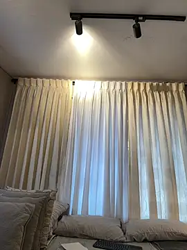 Snapshot of Tayler_Kim chatting on 03.03.26 Tayler Kim online show from 03.03.26