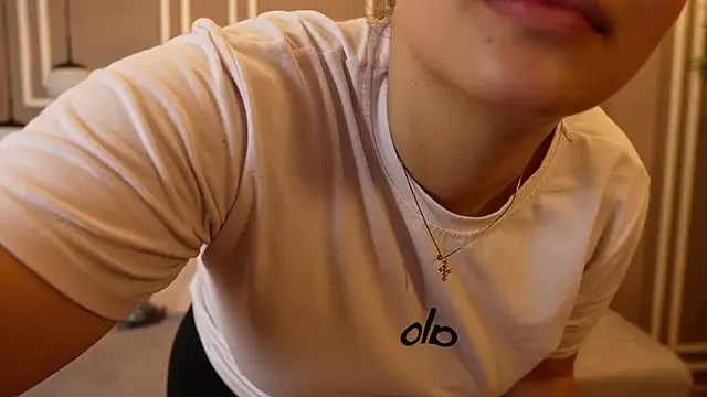 Snapshot of Tayler_Kim chatting on 03.08.26 Tayler Kim online show from 03.08.26