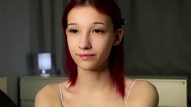 Snapshot of Likalense chatting on 11.25.25 Likalense online show from 11.25.25