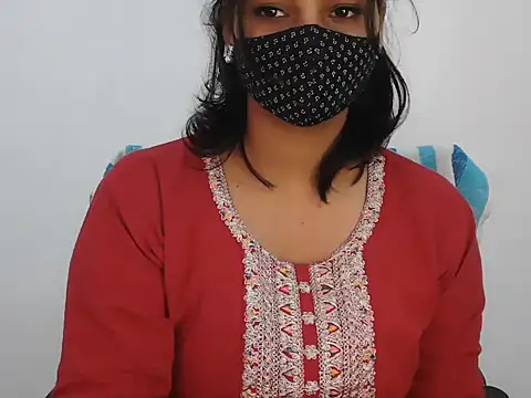 Hott Noor online show from 11.13.25