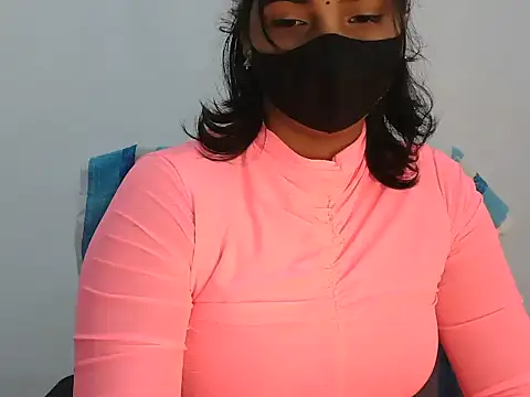 Hott Noor online show from 11.22.25