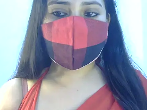 Hott Noor online show from 12.19.25