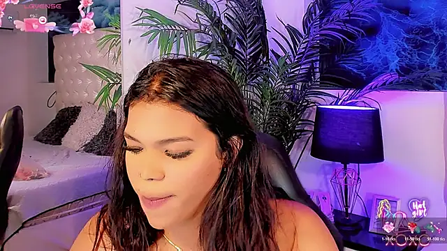 Valeria Swett  online show from 05.09.26