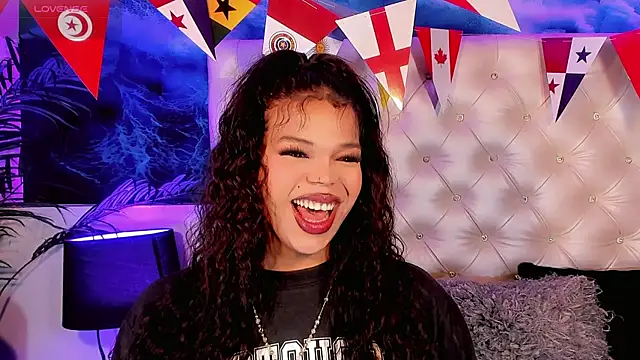 Valeria Swett  online show from 06.16.26