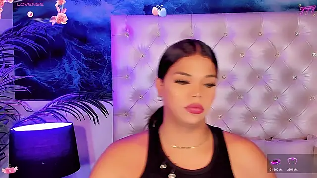 Snapshot of Valeria_Swett_ chatting on 07.26.26 Valeria Swett online show from 07.26.26