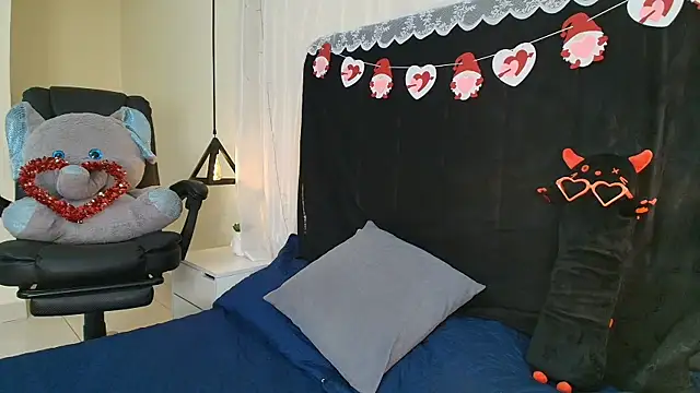 IvyBelle  online show from 02.14.26