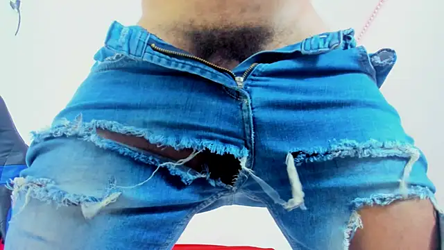 Snapshot of magic_mike_26 chatting on 10.22.25 magic mike 26 online show from 10.22.25