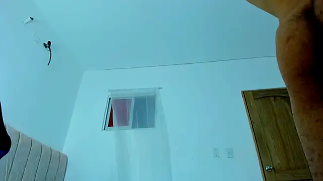 Snapshot of magic_mike_26 chatting on 10.30.25 magic mike 26 online show from 10.30.25